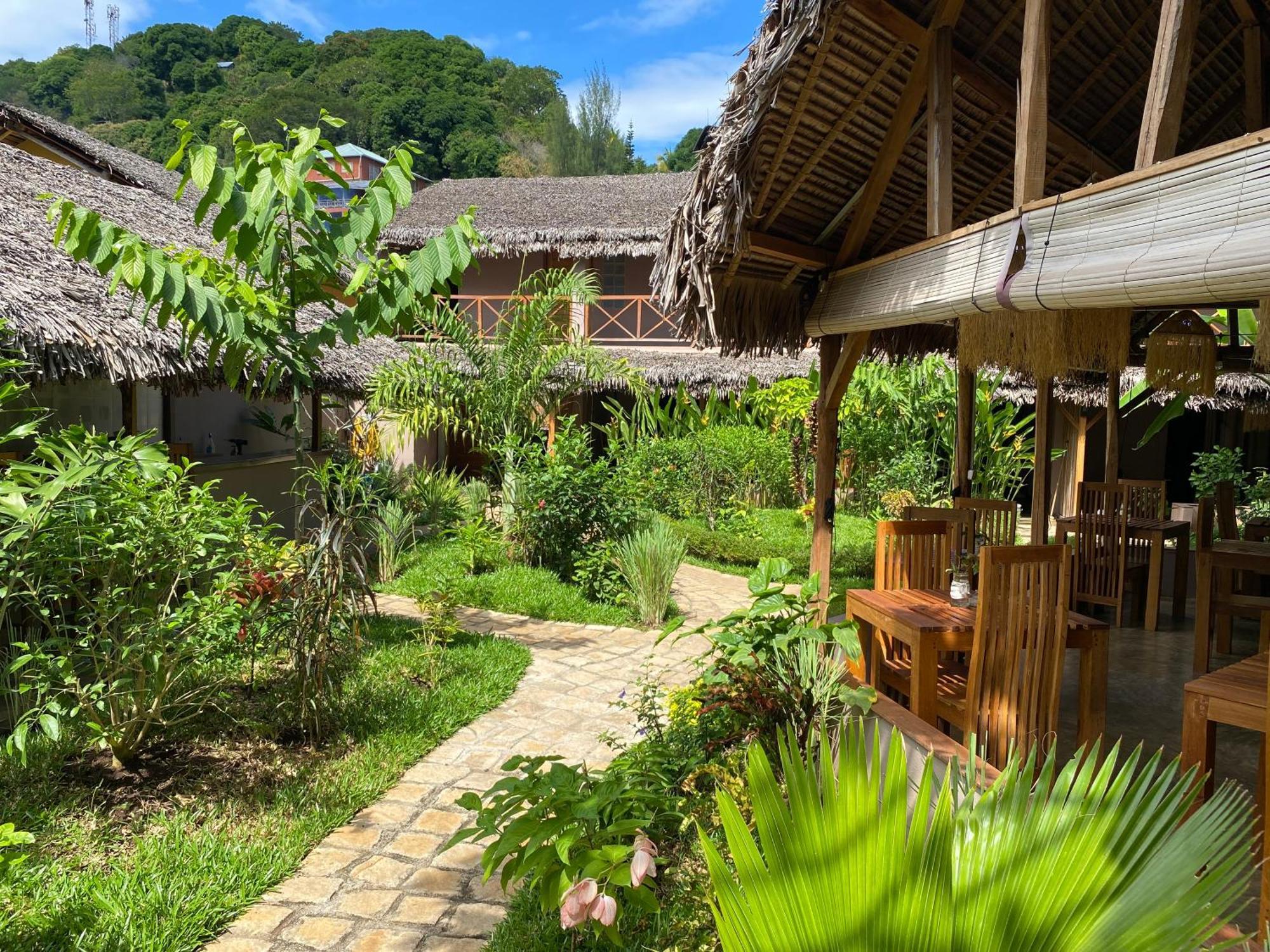 La Perle Rare De Nosy Be Hotel Ambatoloaka  Kültér fotó