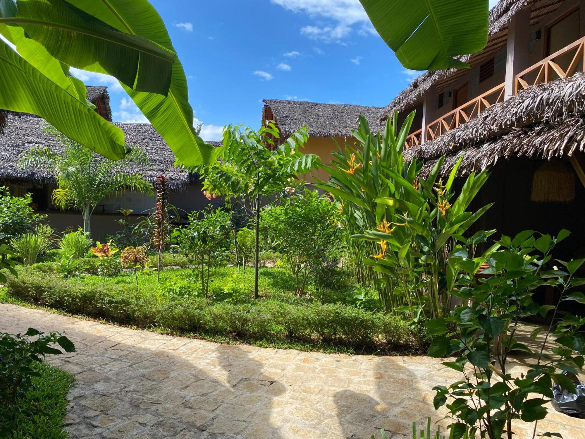 La Perle Rare De Nosy Be Hotel Ambatoloaka  Kültér fotó