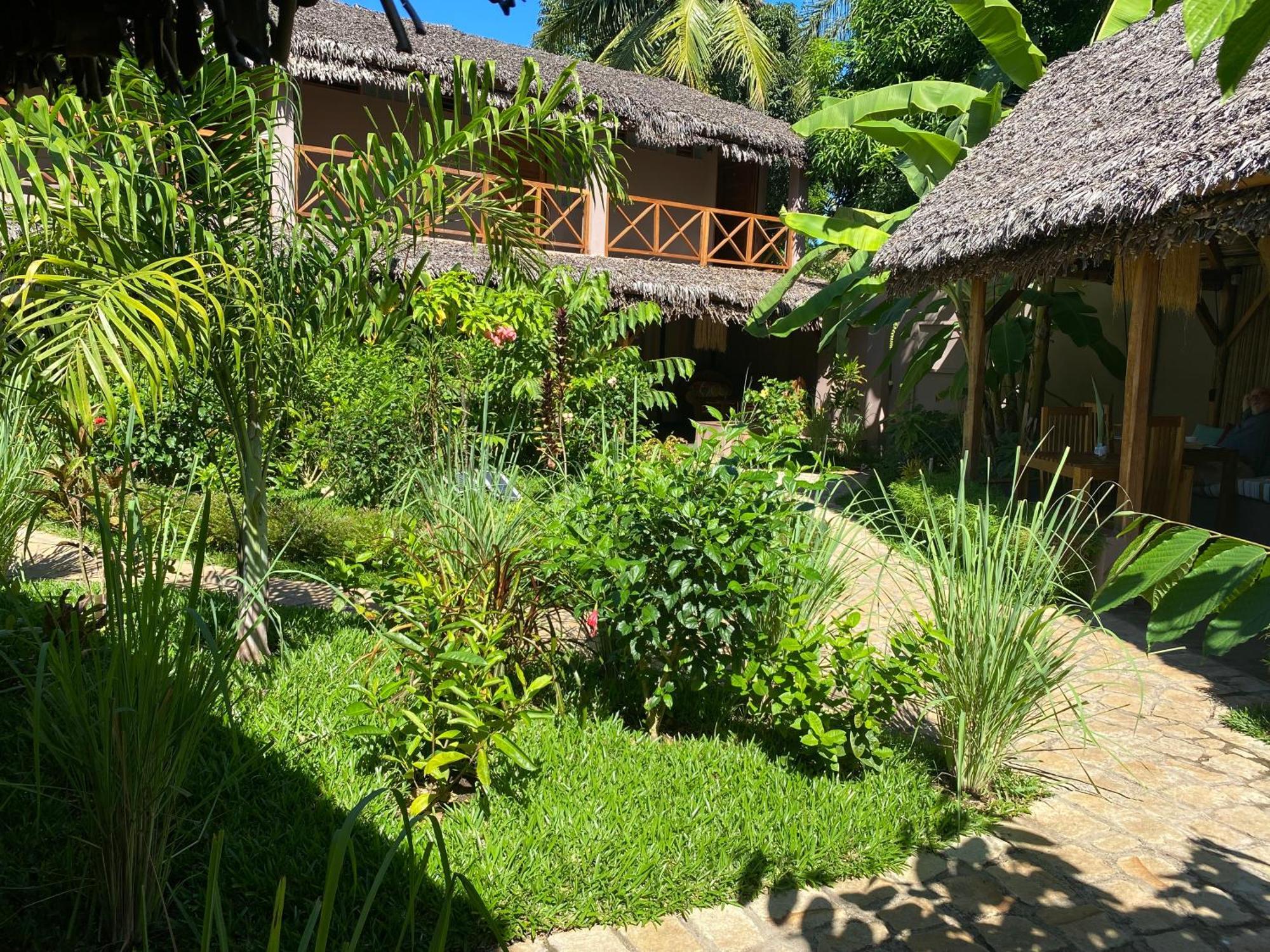 La Perle Rare De Nosy Be Hotel Ambatoloaka  Kültér fotó